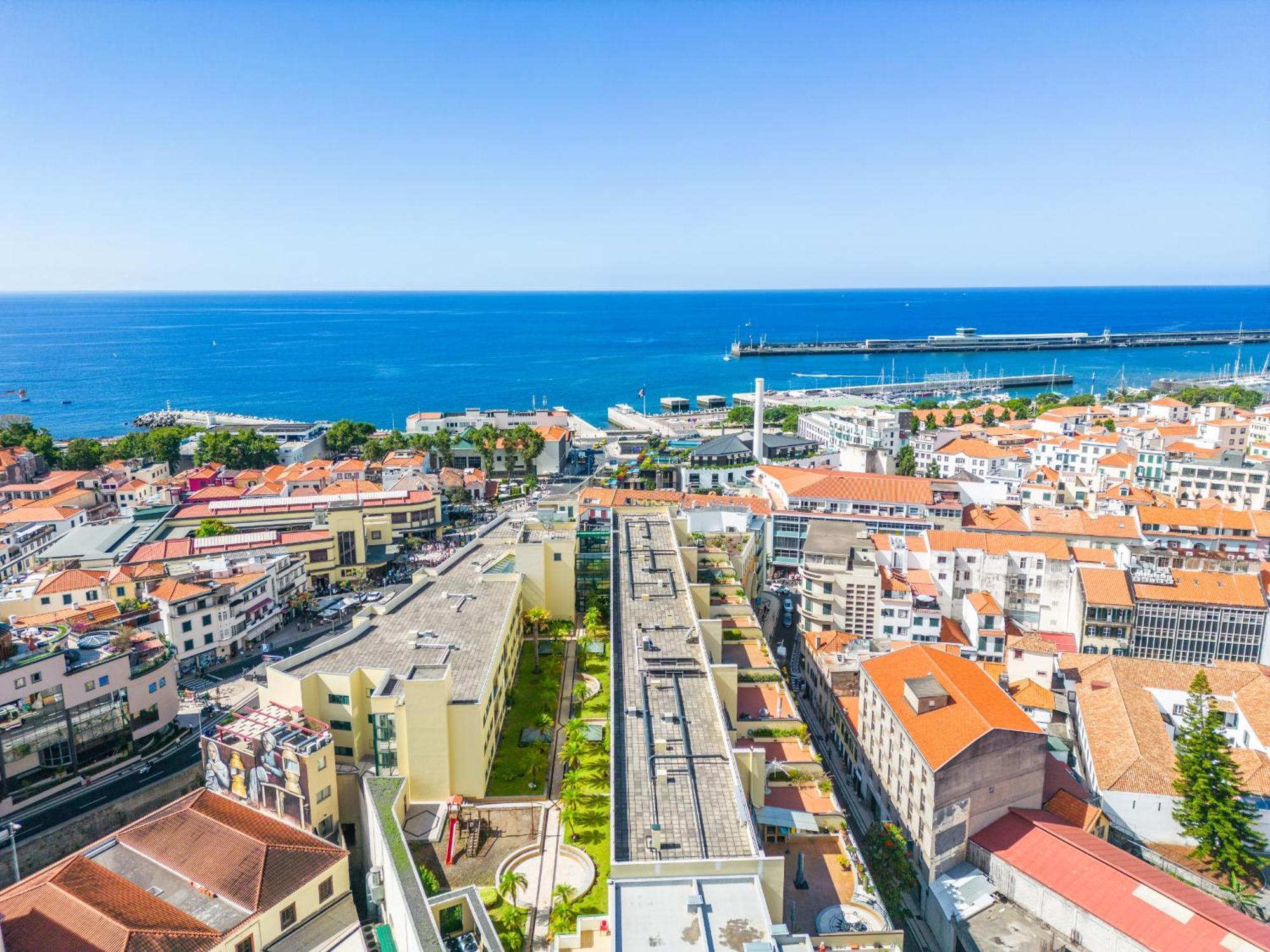 Pateo Do Carmo - By Wehost Appartement Funchal  Buitenkant foto